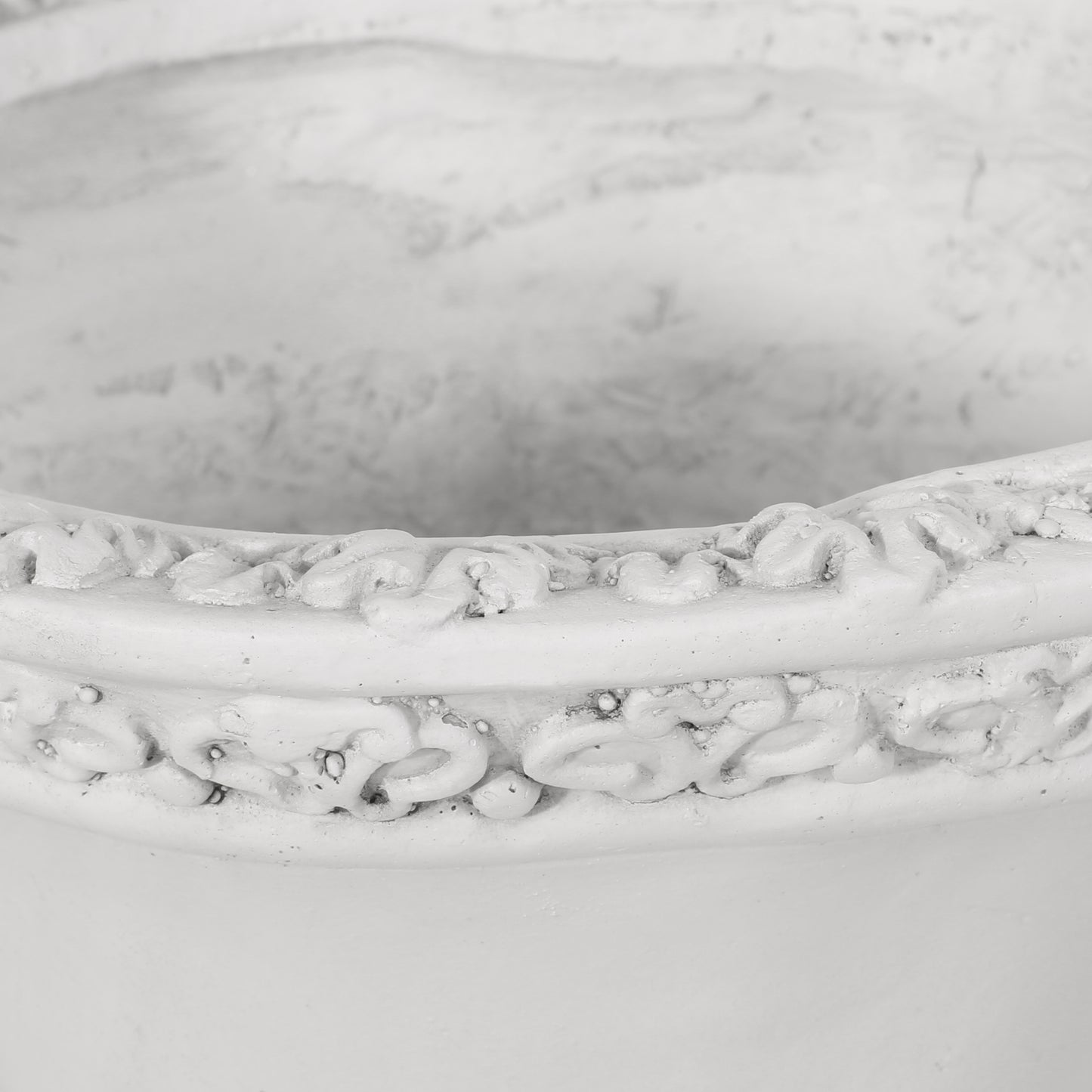 MGO GARDEN URN PLANTER
