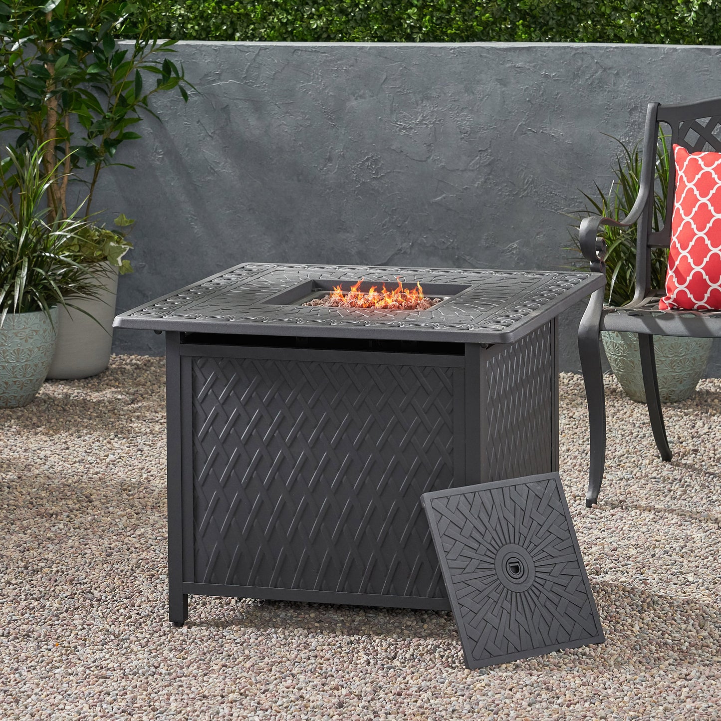 32" Outdoor Square Aluminum Propane Fire Pit, Matte Black - 37,000 BTU