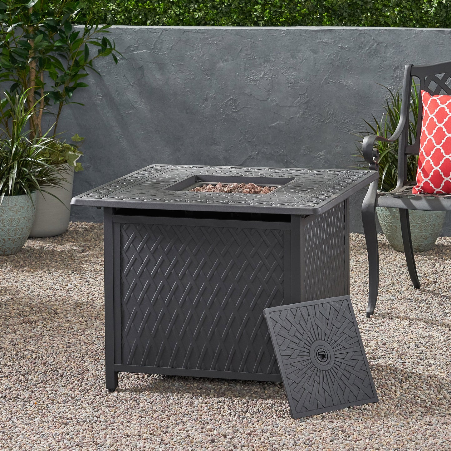 32" Outdoor Square Aluminum Propane Fire Pit, Matte Black - 37,000 BTU